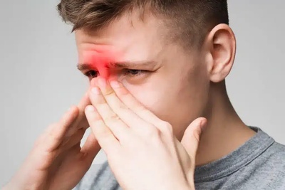 بهترین روش جراحی پولیپ بینی چیست؟ بررسی هزینه و مدت زمان عمل