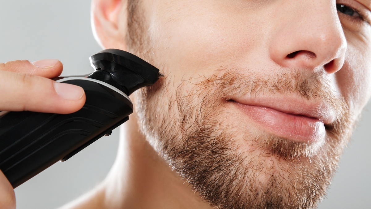 اصلاح ریش و سبیل بعد از عمل بینی