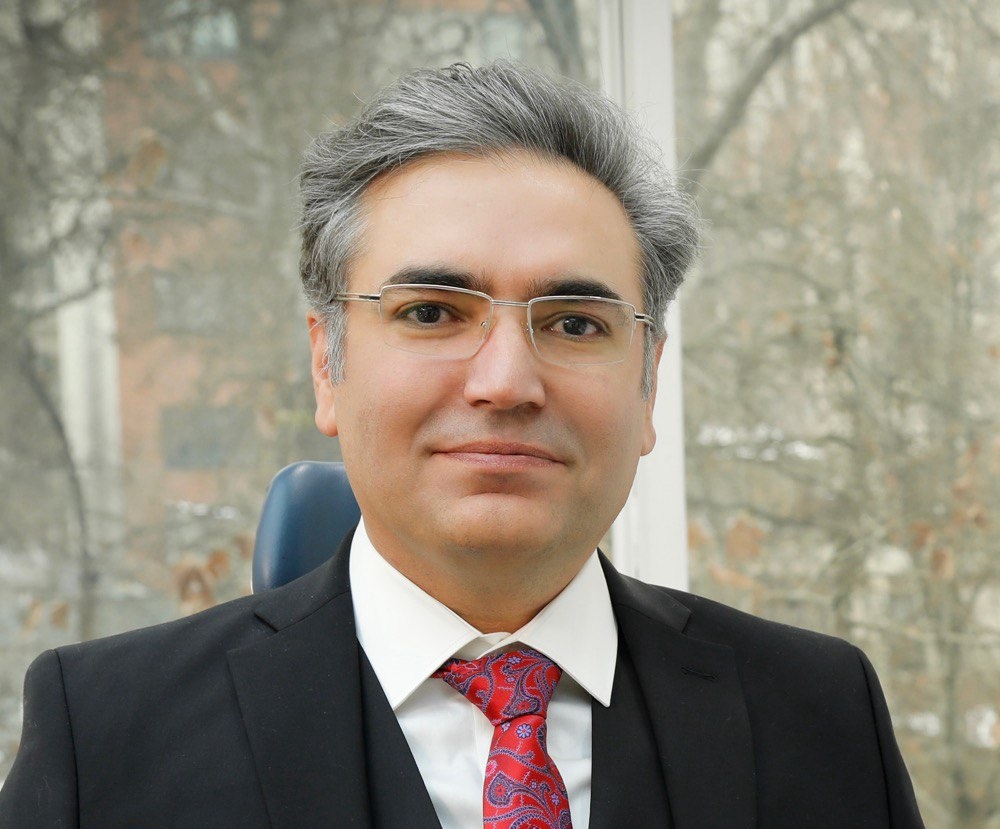 دکتر حامد عباسی جراح زیبایی