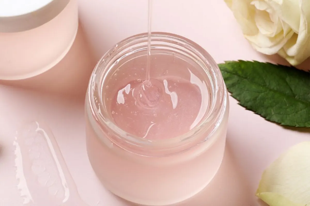 چند ماسک فوق‌العاده با گلاب